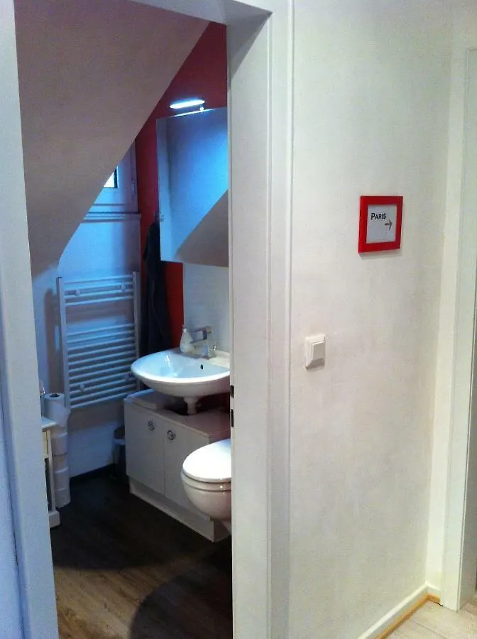 Villa Donar Cologne 0*,